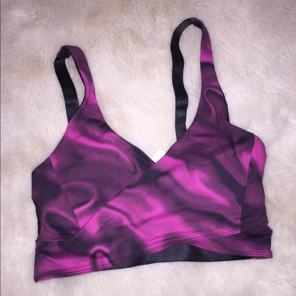SPORTS BRA